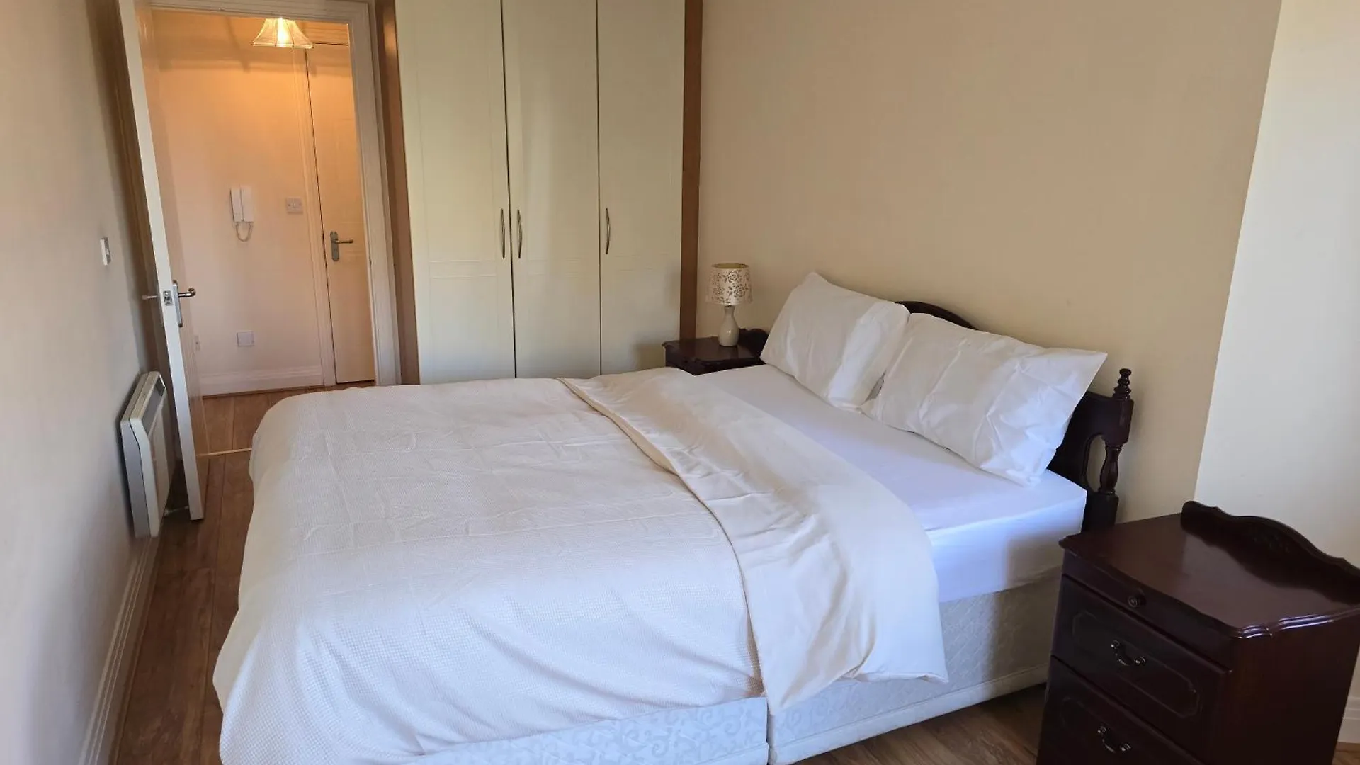 Gracian Omb Dublin Apartment 0*,  Irlande